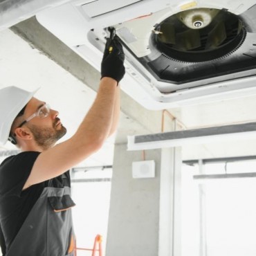 Instalação de Ar-Condicionado Inverter em Mercês em Curitiba